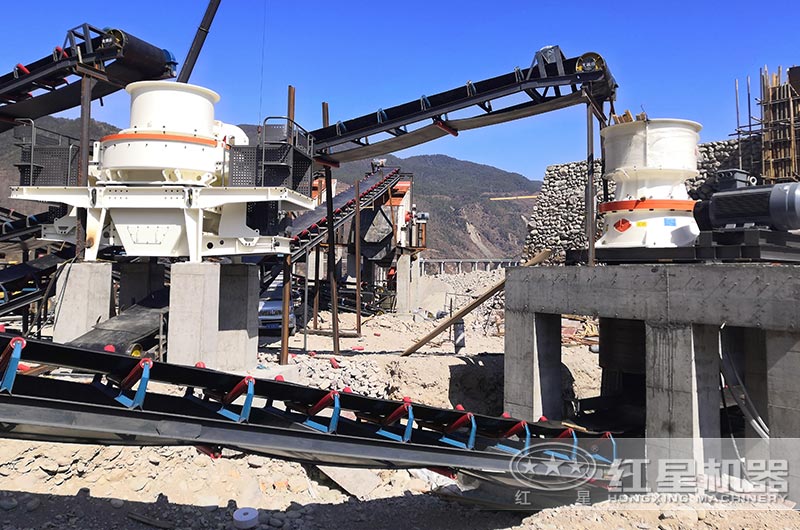 时产300吨碎石机生产现场，球信网
硬岩